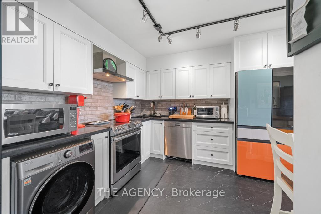 1207 - 5949 Yonge Street, Toronto, Ontario  M2M 3V8 - Photo 17 - C12457951