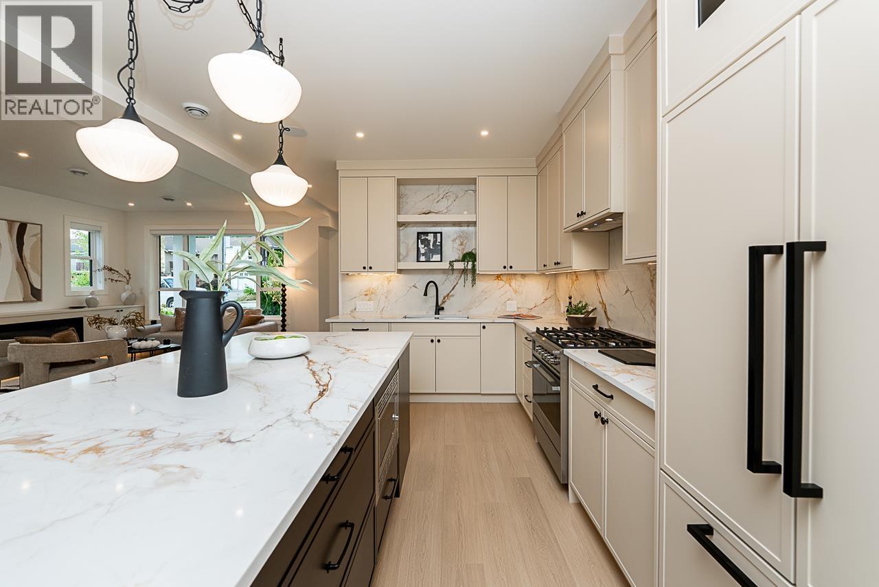 A 646 Girard Avenue, Coquitlam, British Columbia  V3K 1S8 - Photo 6 - R3057591