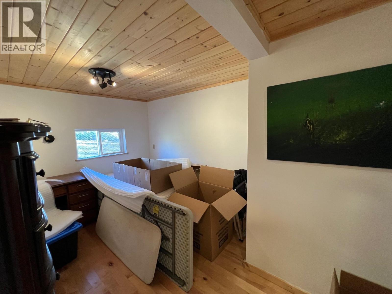 9201 Canyon Drive, Hudsons Hope, British Columbia  V0C 1V0 - Photo 9 - R3057145