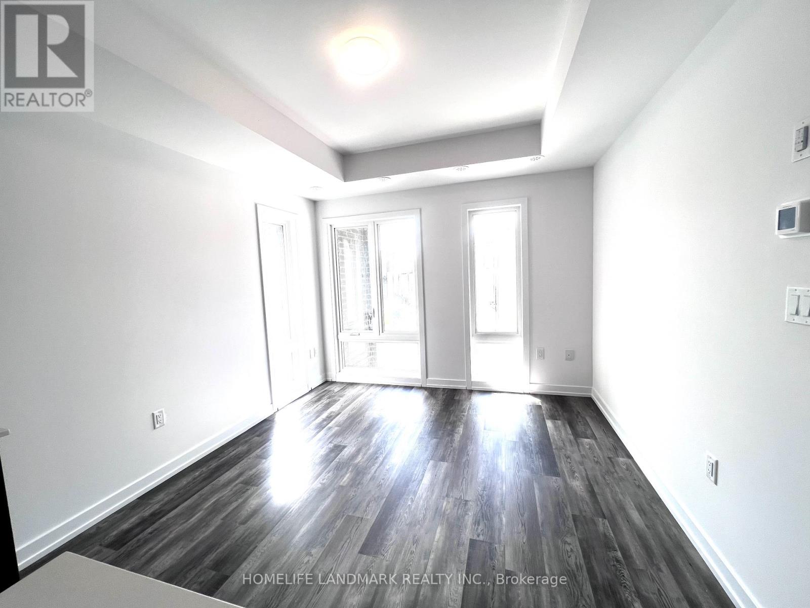 214 - 3 Bancroft Lane E, Richmond Hill, Ontario  L4E 1M1 - Photo 3 - N12457952