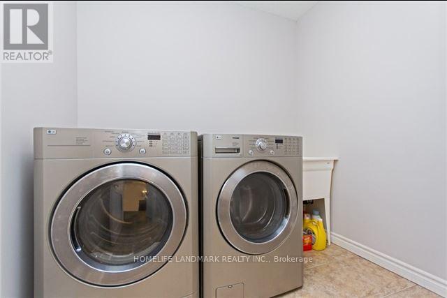 79 Davinci Boulevard, Hamilton, Ontario  L9B 0C4 - Photo 8 - X12457949