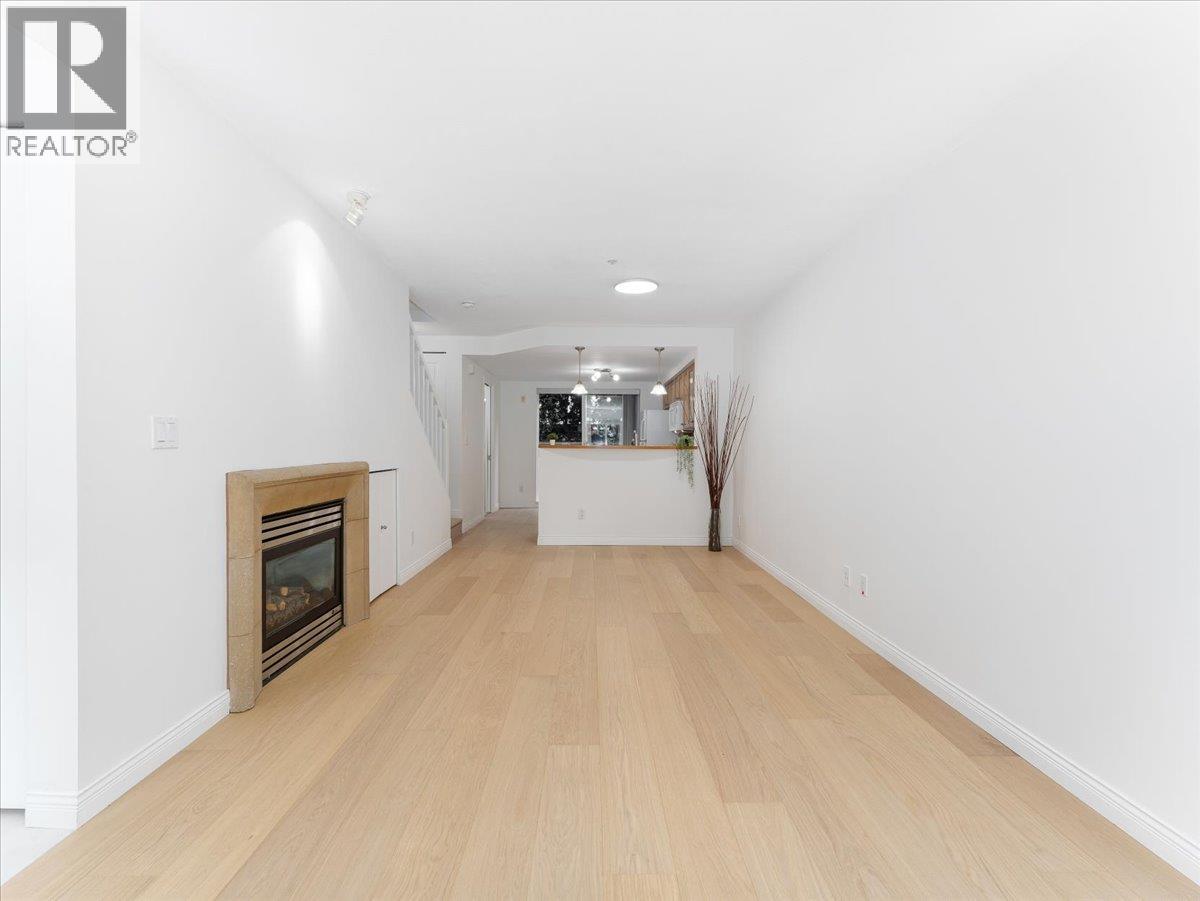12 288 St. Davids Avenue, North Vancouver, British Columbia  V7L 4X2 - Photo 5 - R3032836