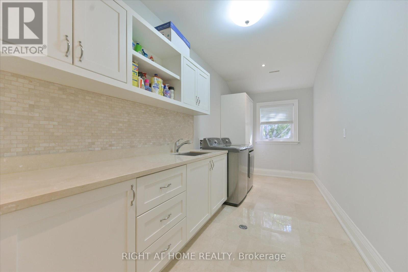 18 Mccowan Lane, Whitchurch-Stouffville, Ontario  L4A 4C1 - Photo 34 - N12414130