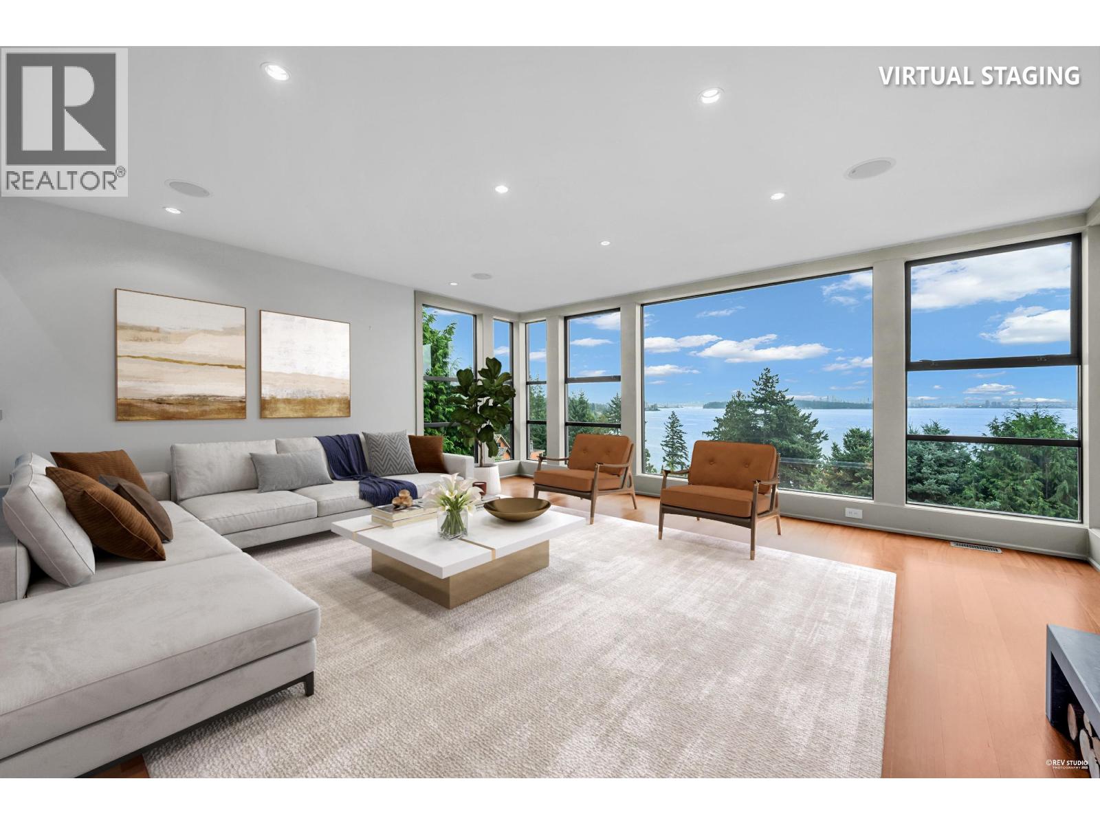 3570 Creery Avenue, West Vancouver, British Columbia  V7V 2M1 - Photo 3 - R3057437