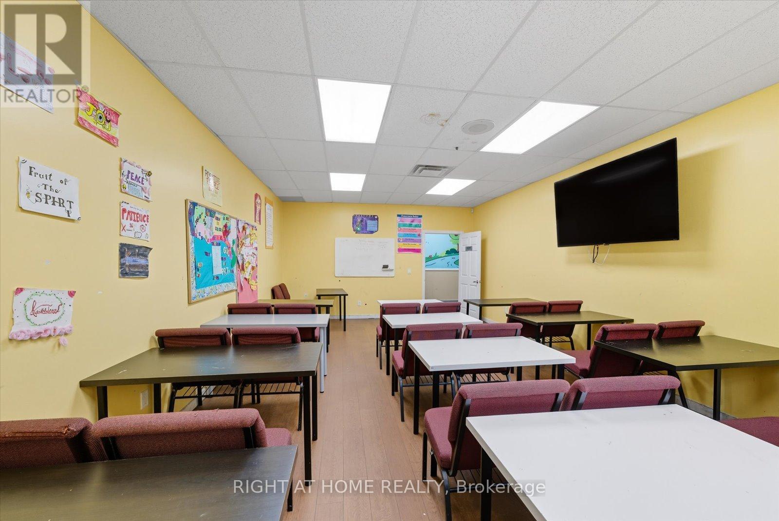 30-32 Progress Avenue, Toronto, Ontario  M1P 2Y4 - Photo 18 - E12457956
