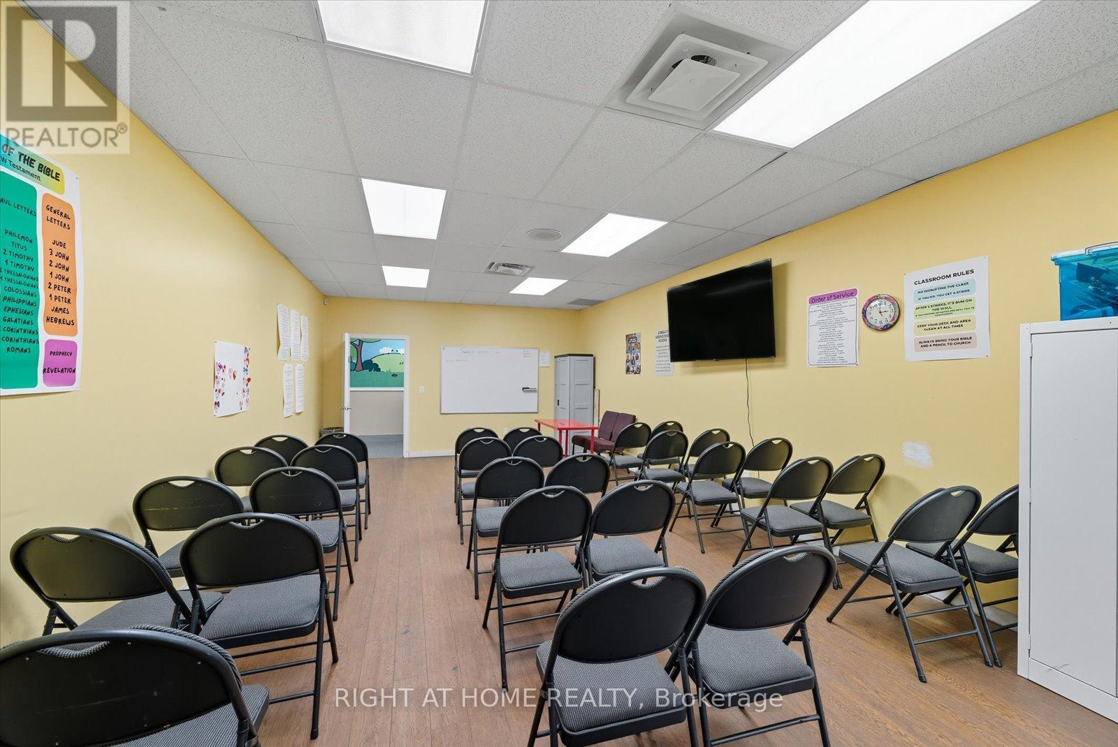 30-32 Progress Avenue, Toronto, Ontario  M1P 2Y4 - Photo 21 - E12457956