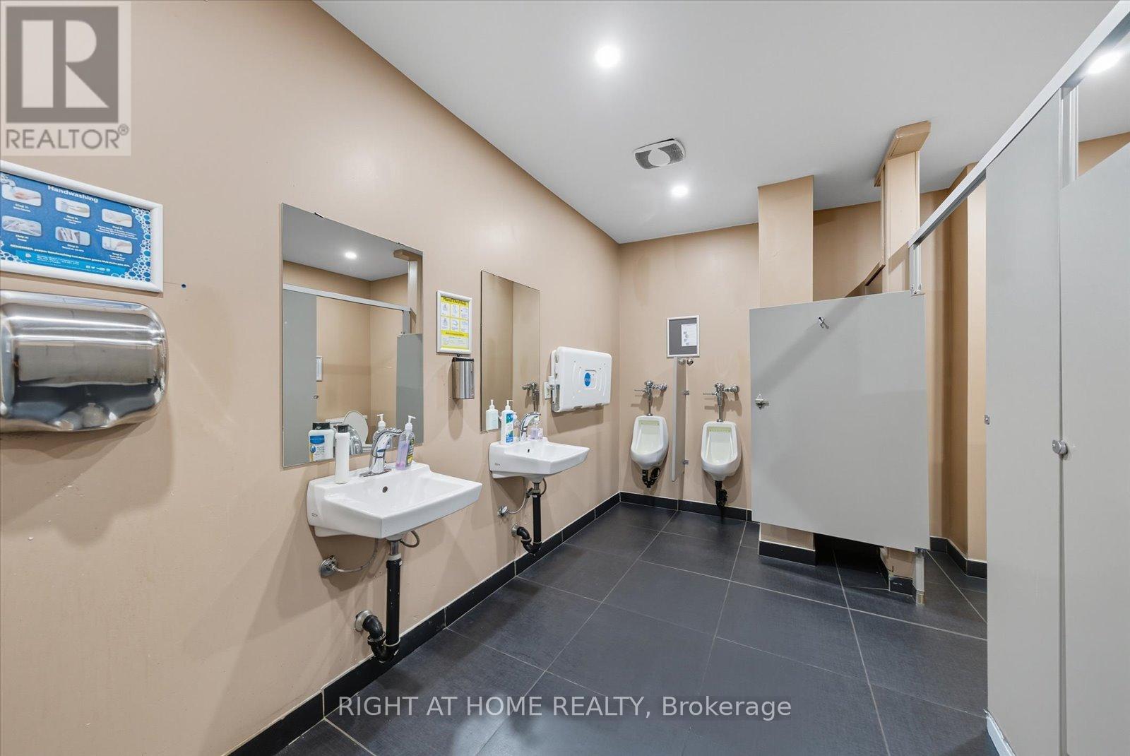 30-32 Progress Avenue, Toronto, Ontario  M1P 2Y4 - Photo 34 - E12457956