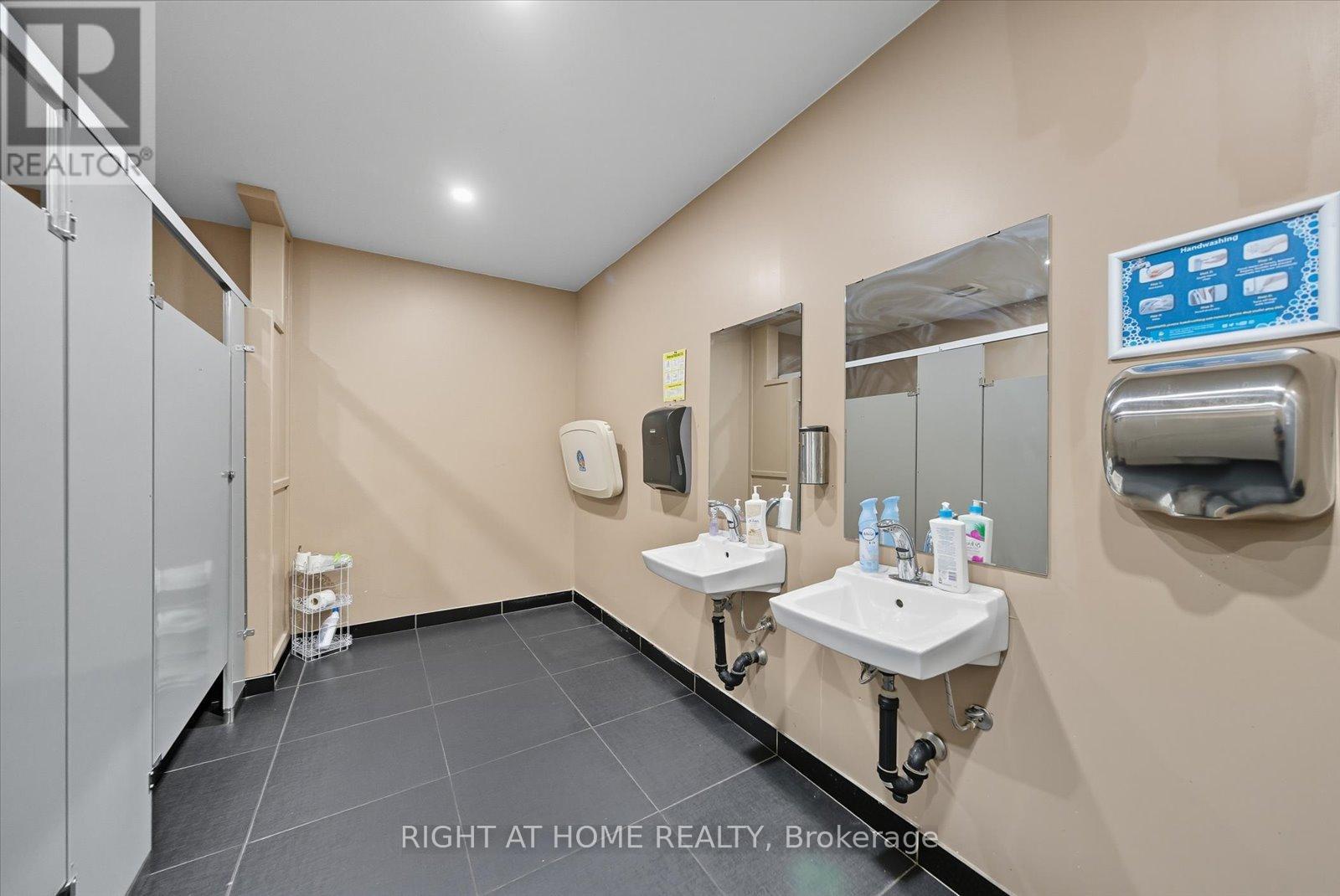 30-32 Progress Avenue, Toronto, Ontario  M1P 2Y4 - Photo 35 - E12457956