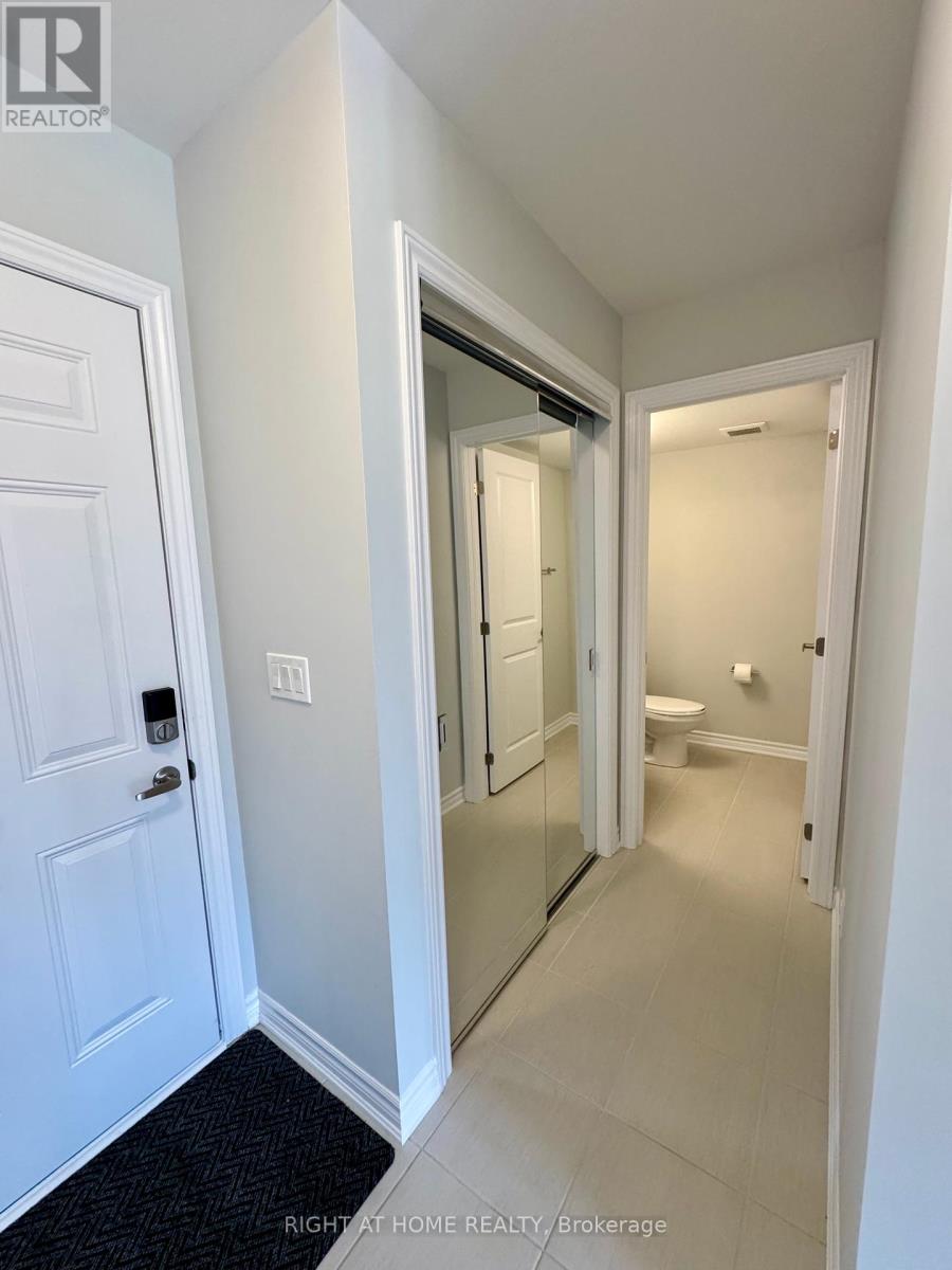 1020 Dyas Avenue, Oshawa, Ontario  L1H 8L7 - Photo 4 - E12457959