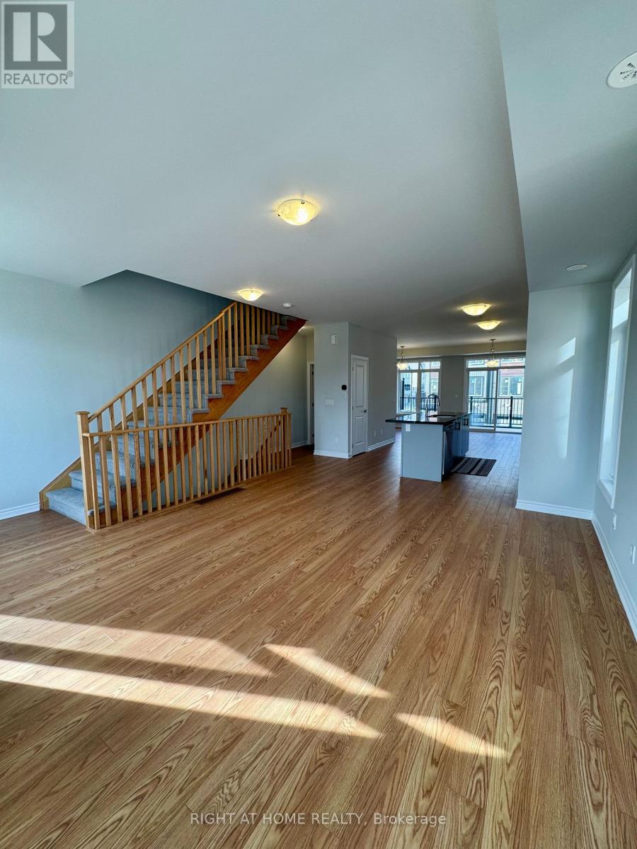 1020 Dyas Avenue, Oshawa, Ontario  L1H 8L7 - Photo 6 - E12457959