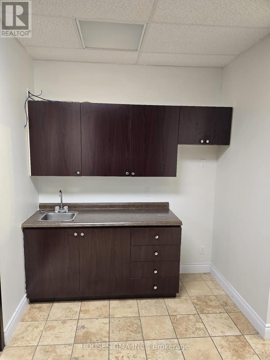 1a - 2nd Fl - 235 Industrial Parkway S, Aurora, Ontario  L4G 3V5 - Photo 8 - N12457967