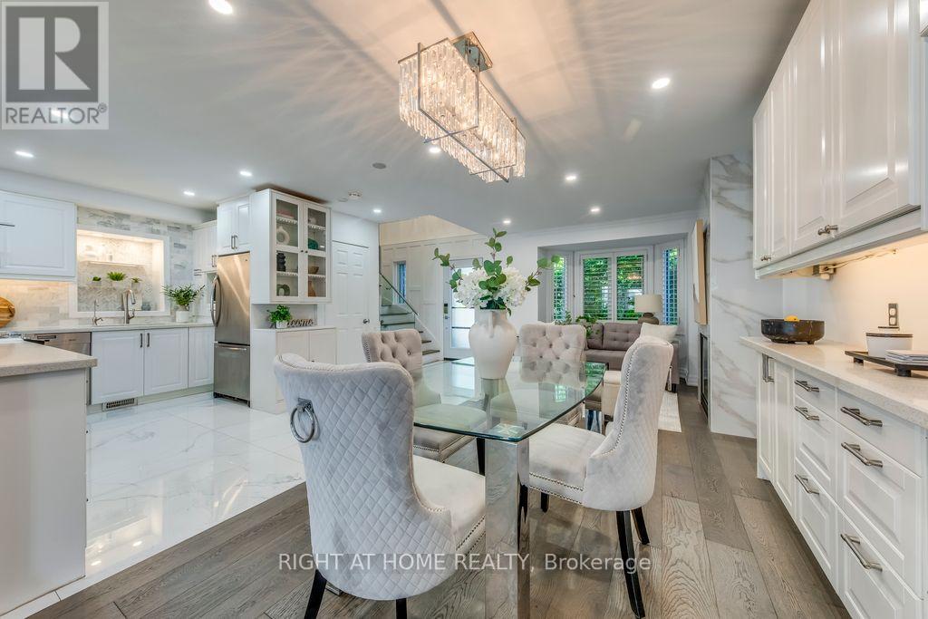 43 South Kingsway, Toronto, Ontario  M6S 3T2 - Photo 3 - W12457806