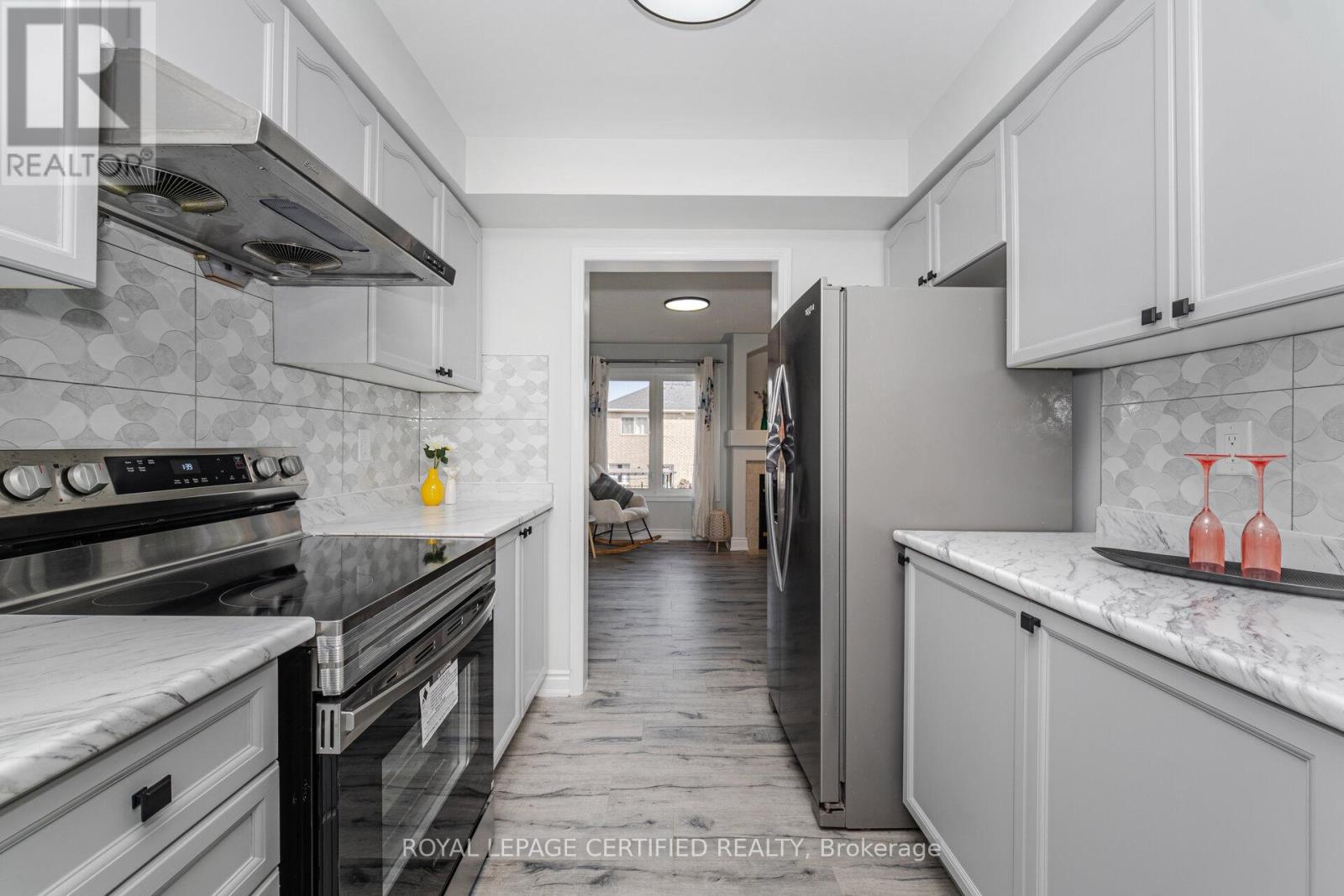 123 Dunlop Court, Brampton, Ontario  L6X 5A6 - Photo 10 - W12457964
