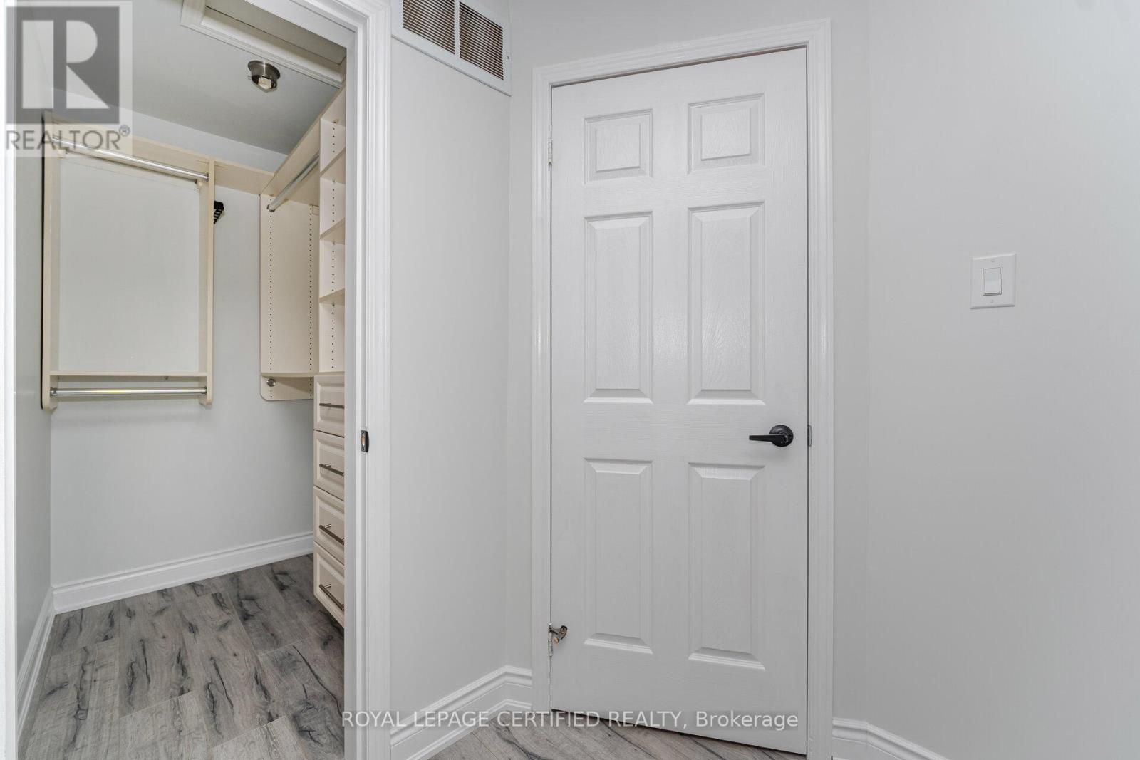 123 Dunlop Court, Brampton, Ontario  L6X 5A6 - Photo 27 - W12457964