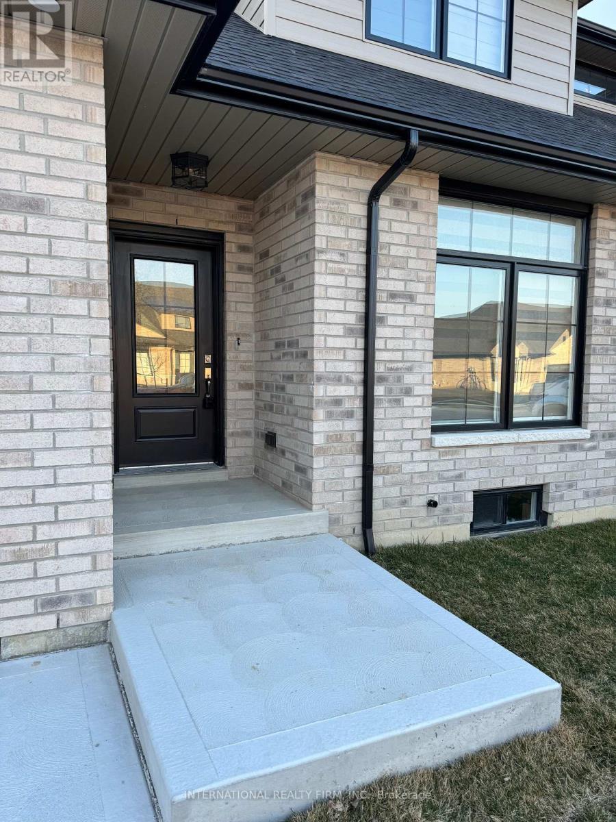 513 Water Road E, Amherstburg, Ontario  N9V 4C5 - Photo 2 - X12457962