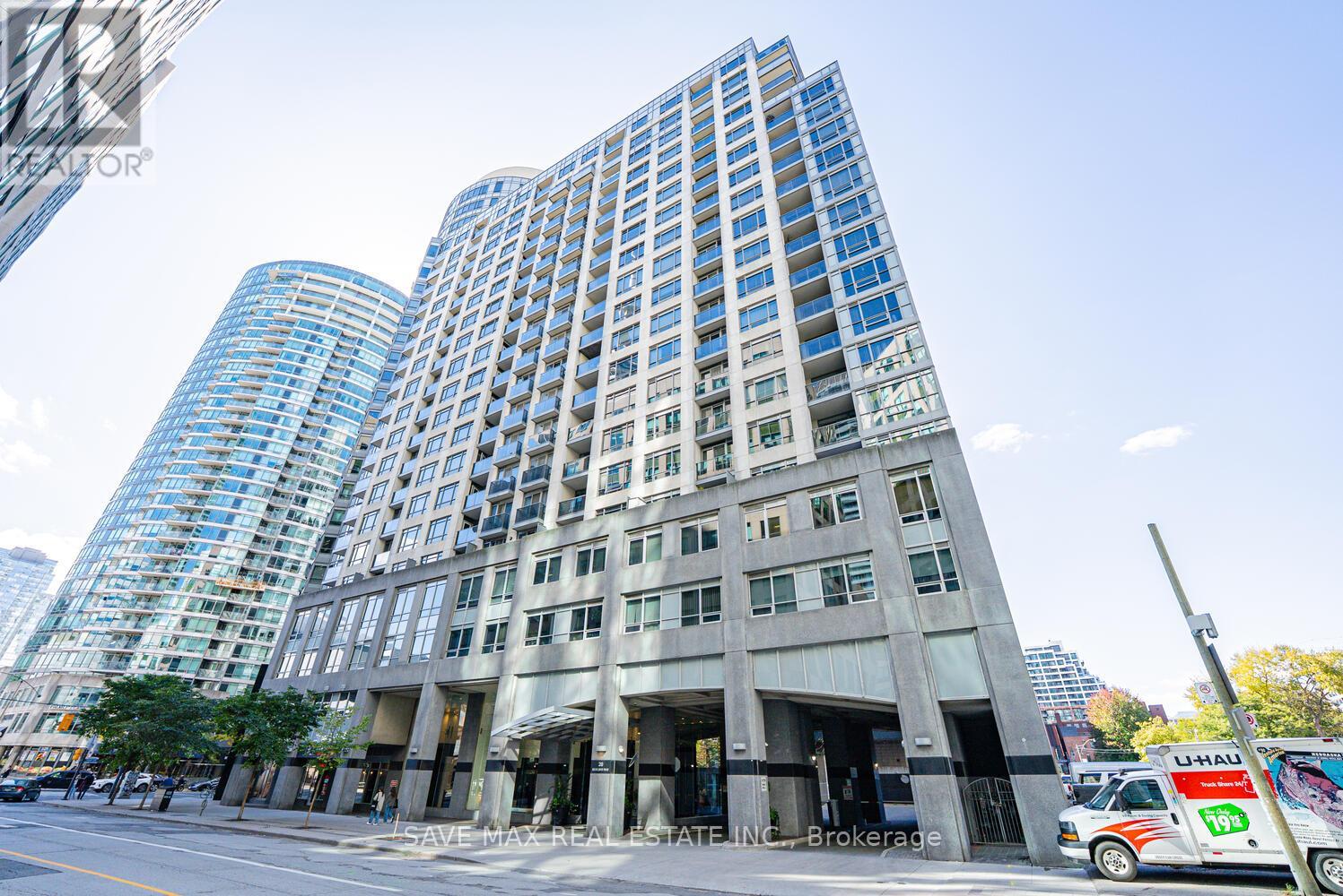2021 - 20 Blue Jays Way, Toronto, Ontario  M5V 3W6 - Photo 2 - C12457976