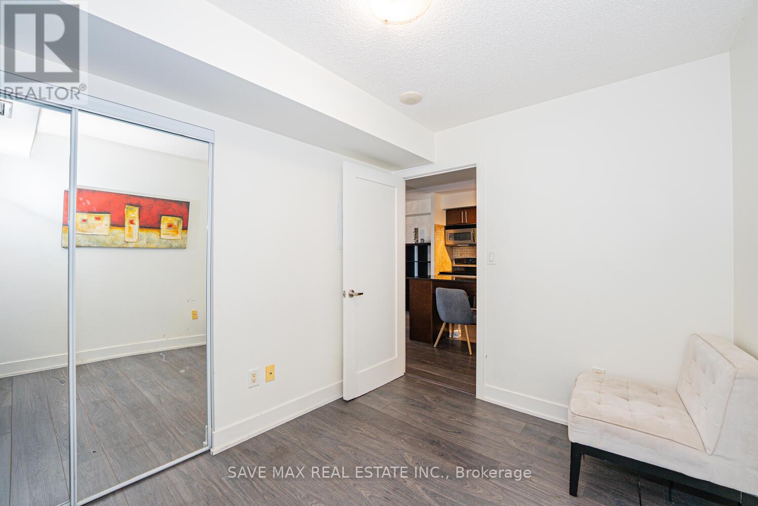 2021 - 20 Blue Jays Way, Toronto, Ontario  M5V 3W6 - Photo 21 - C12457976