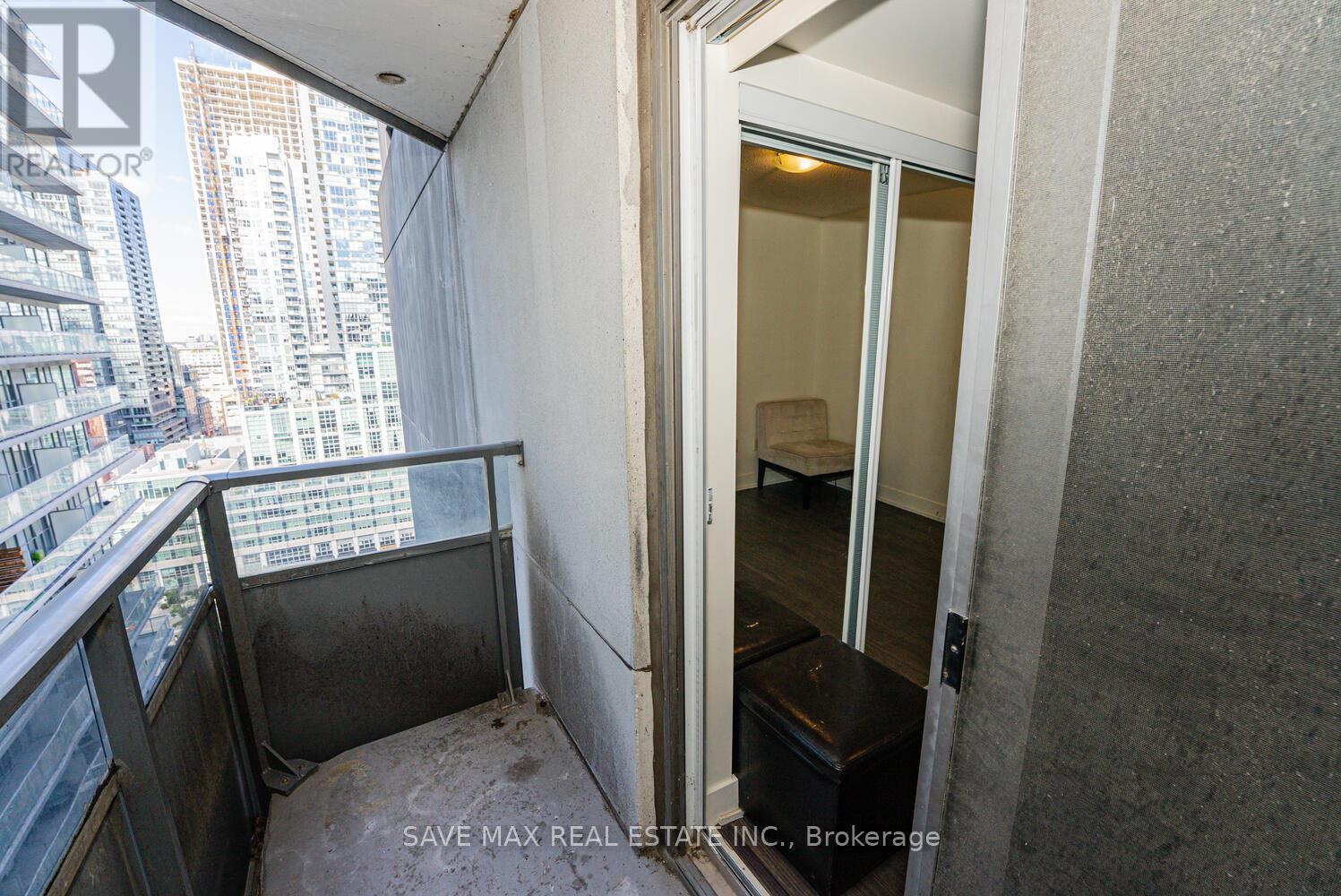 2021 - 20 Blue Jays Way, Toronto, Ontario  M5V 3W6 - Photo 26 - C12457976