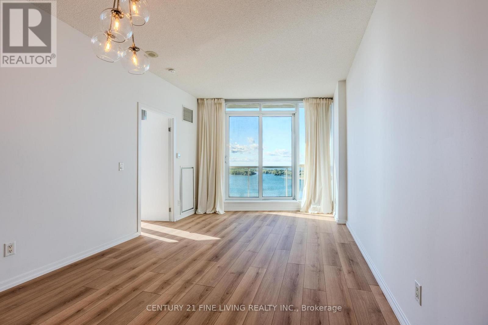 2407 - 208 QUEENS QUAY W, Toronto, Ontario