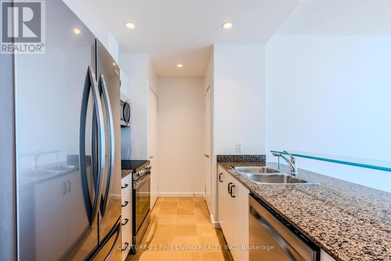 2407 - 208 Queens Quay W, Toronto, Ontario  M5J 2Y5 - Photo 10 - C12457982