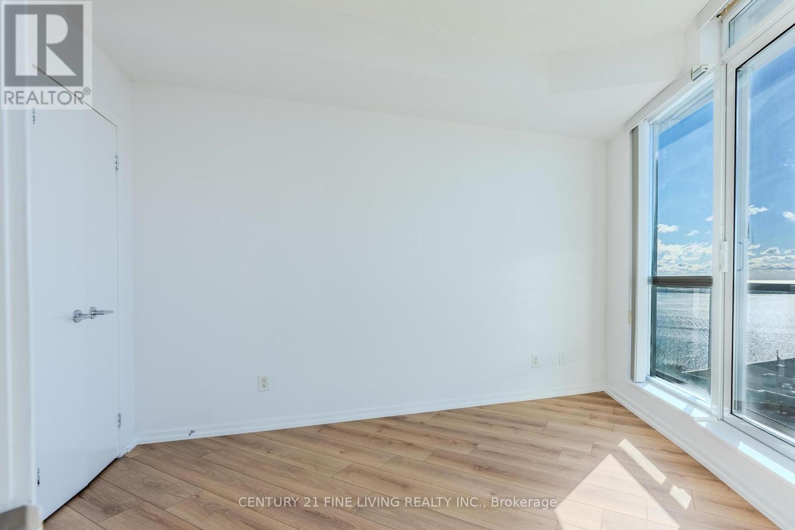 2407 - 208 Queens Quay W, Toronto, Ontario  M5J 2Y5 - Photo 20 - C12457982