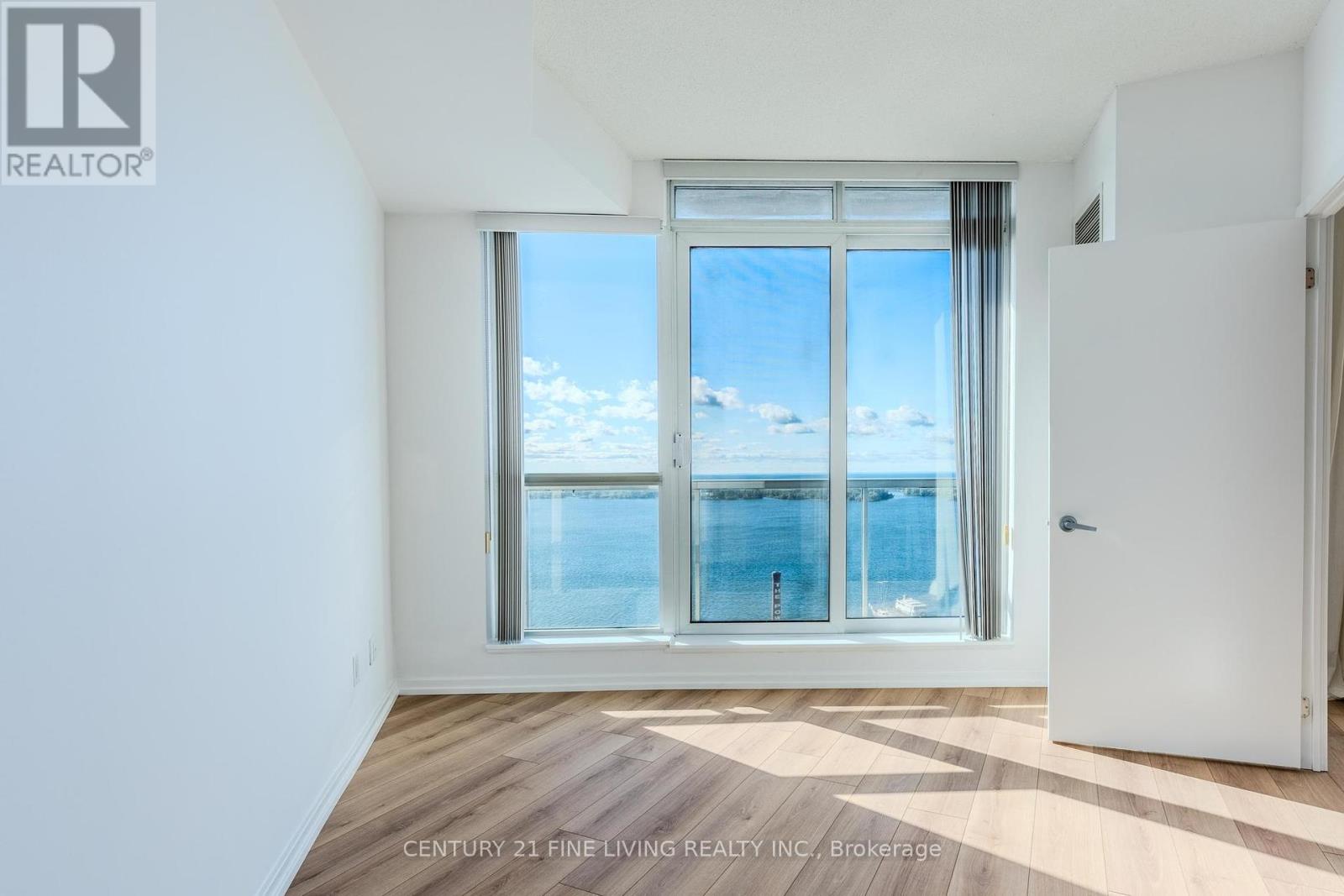 2407 - 208 Queens Quay W, Toronto, Ontario  M5J 2Y5 - Photo 22 - C12457982