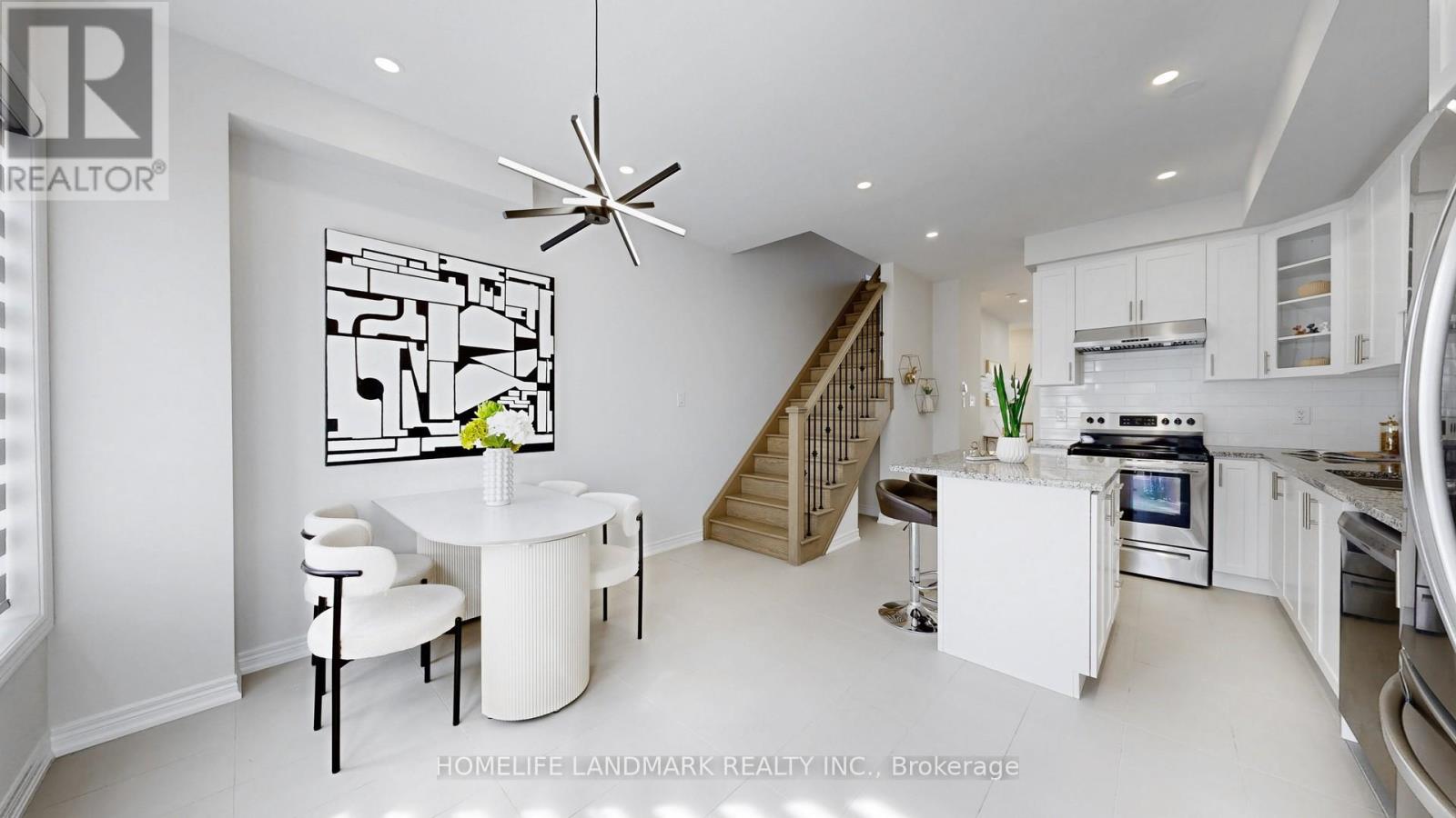 575 White's Hill Avenue, Markham, Ontario  L6B 1N9 - Photo 20 - N12455852