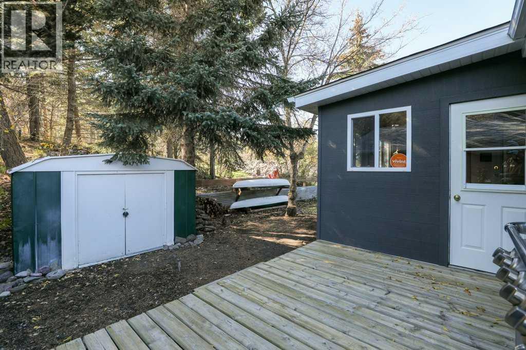 12706 16 Avenue, Blairmore, Alberta  T0K 0E0 - Photo 37 - A2263949