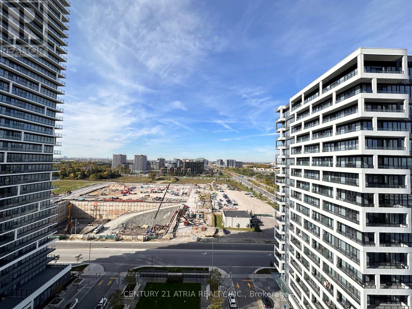 1708 - 18 Water Walk Drive, Markham, Ontario  L3R 6L5 - Photo 11 - N12457978
