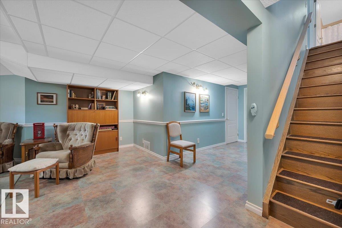 312 Burton Rd Nw, Edmonton, Alberta  T6R 2G7 - Photo 32 - E4457617