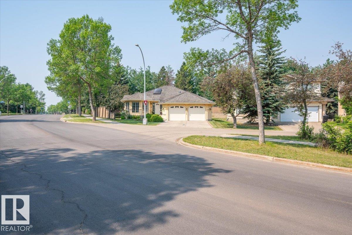 312 Burton Rd Nw, Edmonton, Alberta  T6R 2G7 - Photo 53 - E4457617