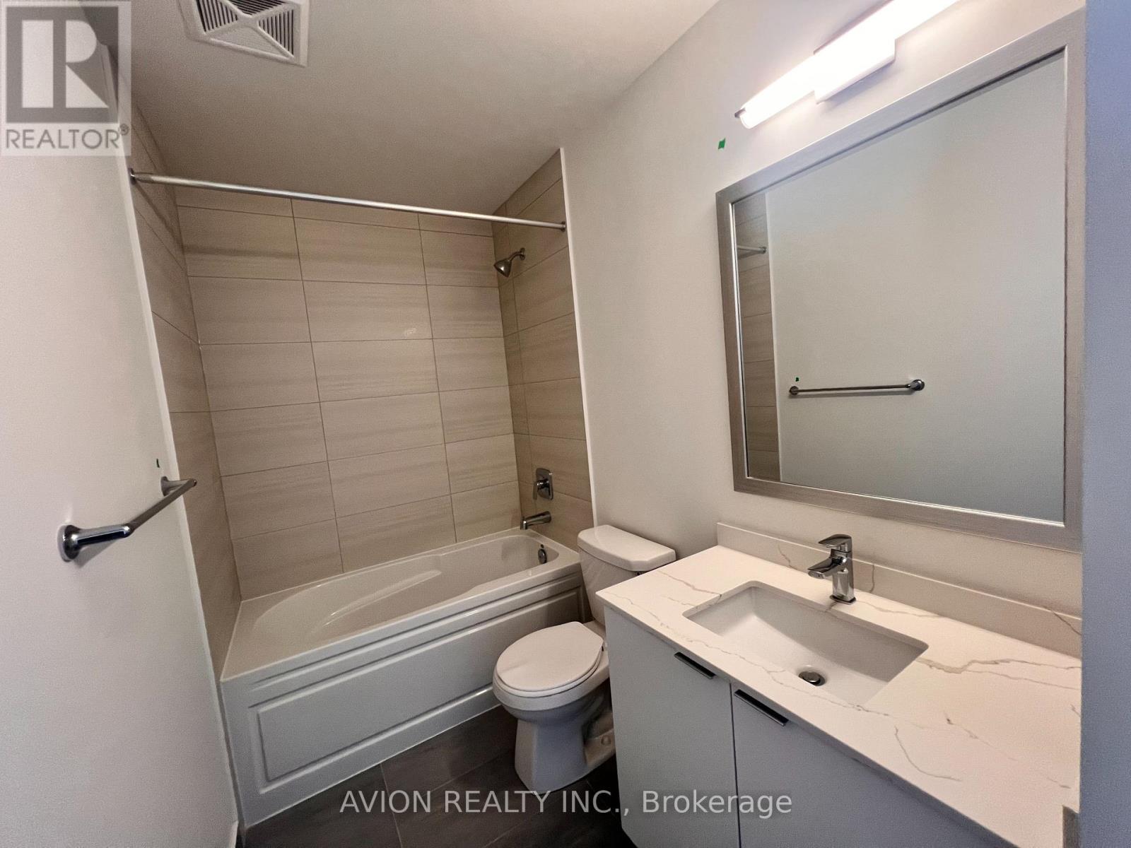 1903 - 15 Watergarden Drive, Mississauga, Ontario  L5R 0H4 - Photo 13 - W12457980
