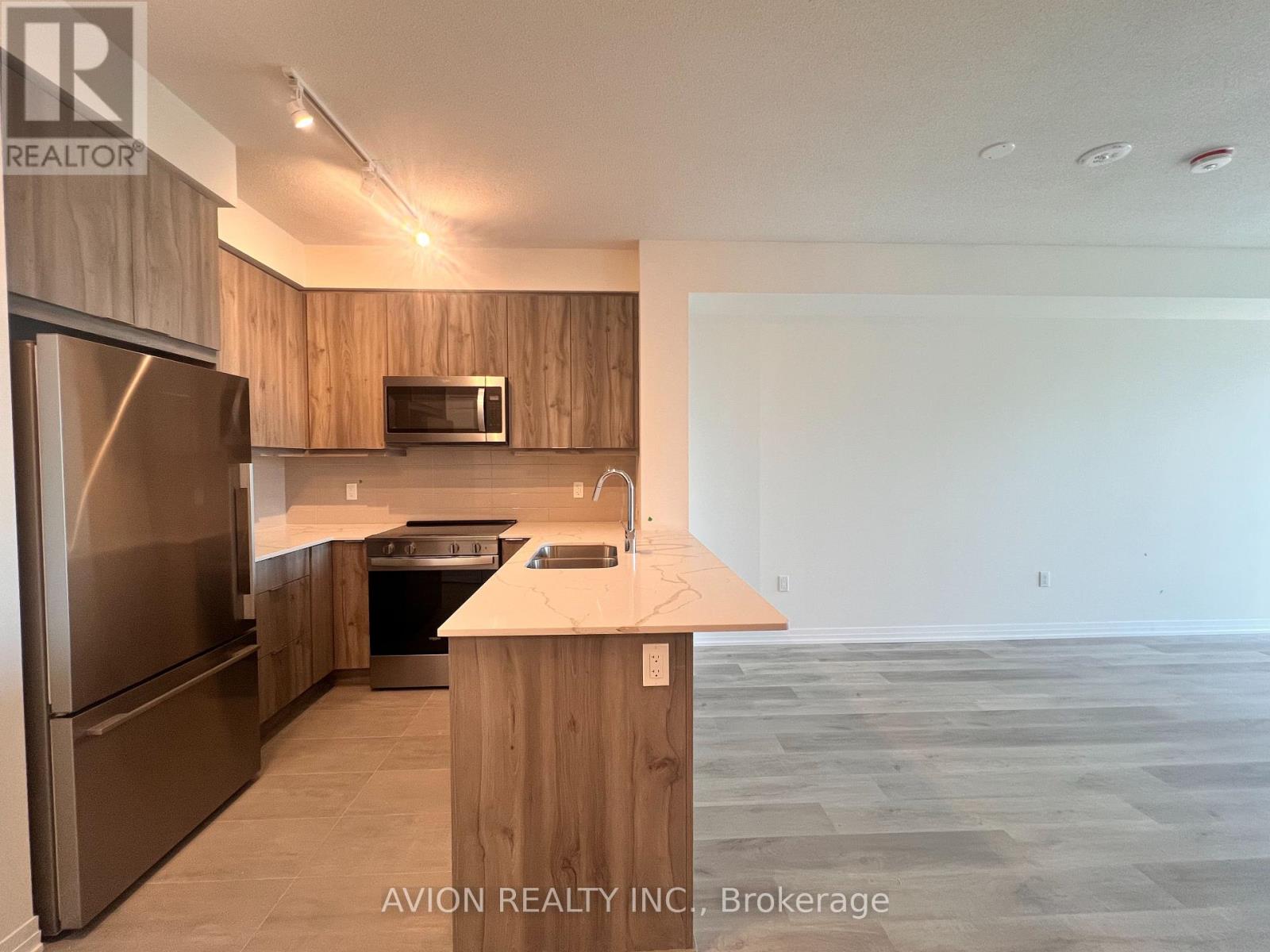 1903 - 15 Watergarden Drive, Mississauga, Ontario  L5R 0H4 - Photo 5 - W12457980