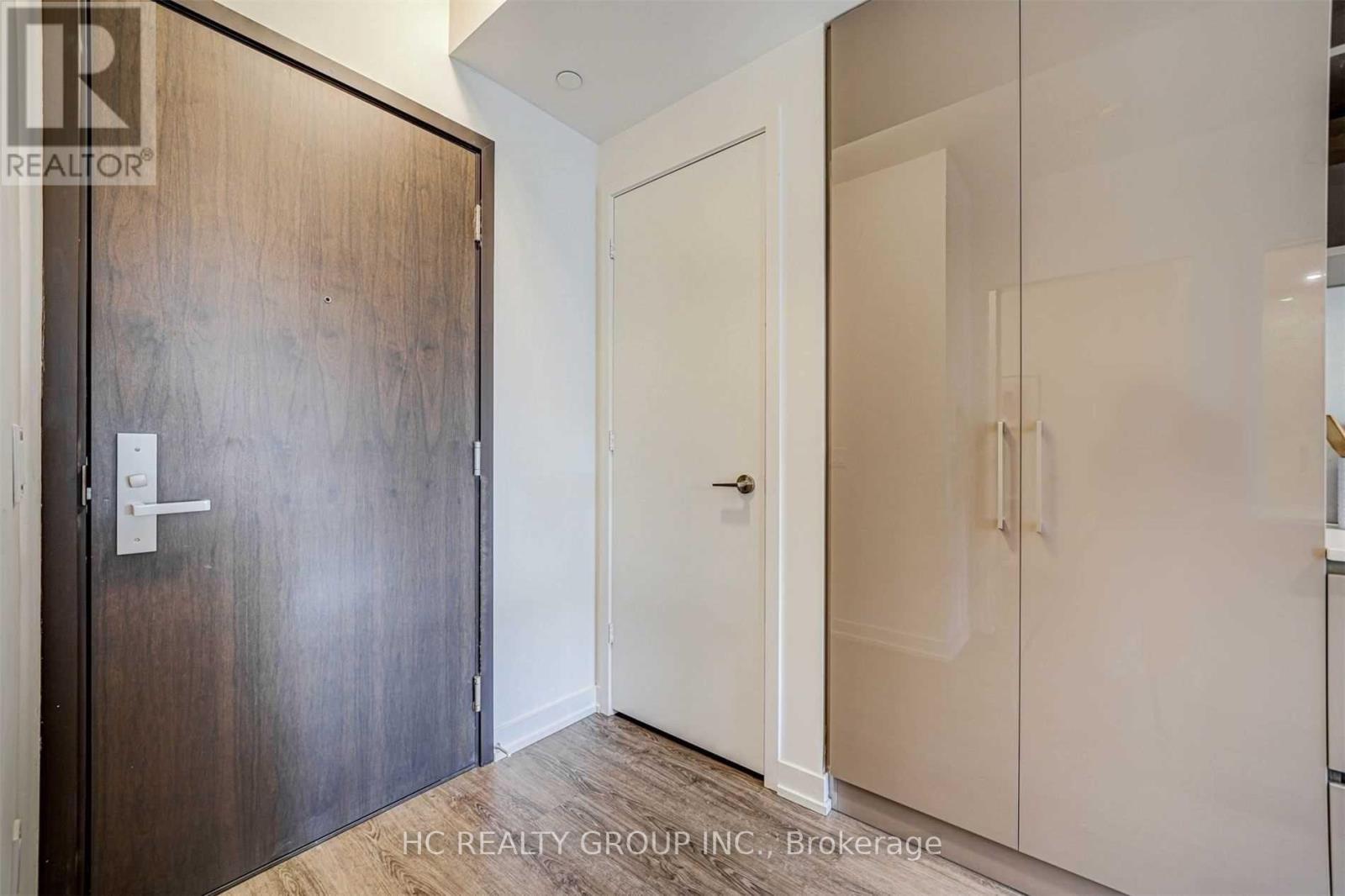 4001 - 1 Yorkville Avenue, Toronto, Ontario  M4W 0B1 - Photo 5 - C12457960