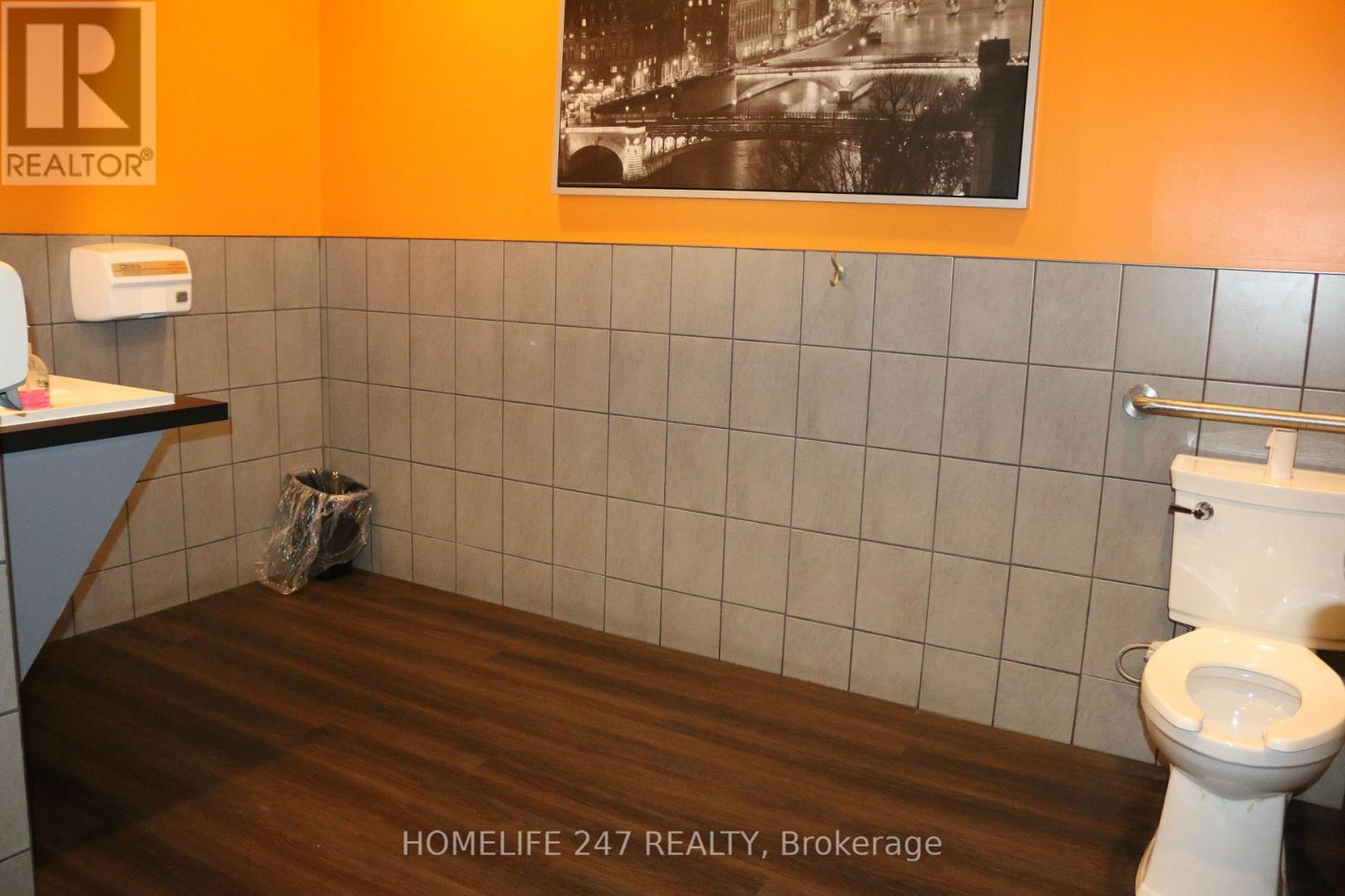 1118 King Street E, Cambridge, Ontario  N3H 3P6 - Photo 16 - X12457977