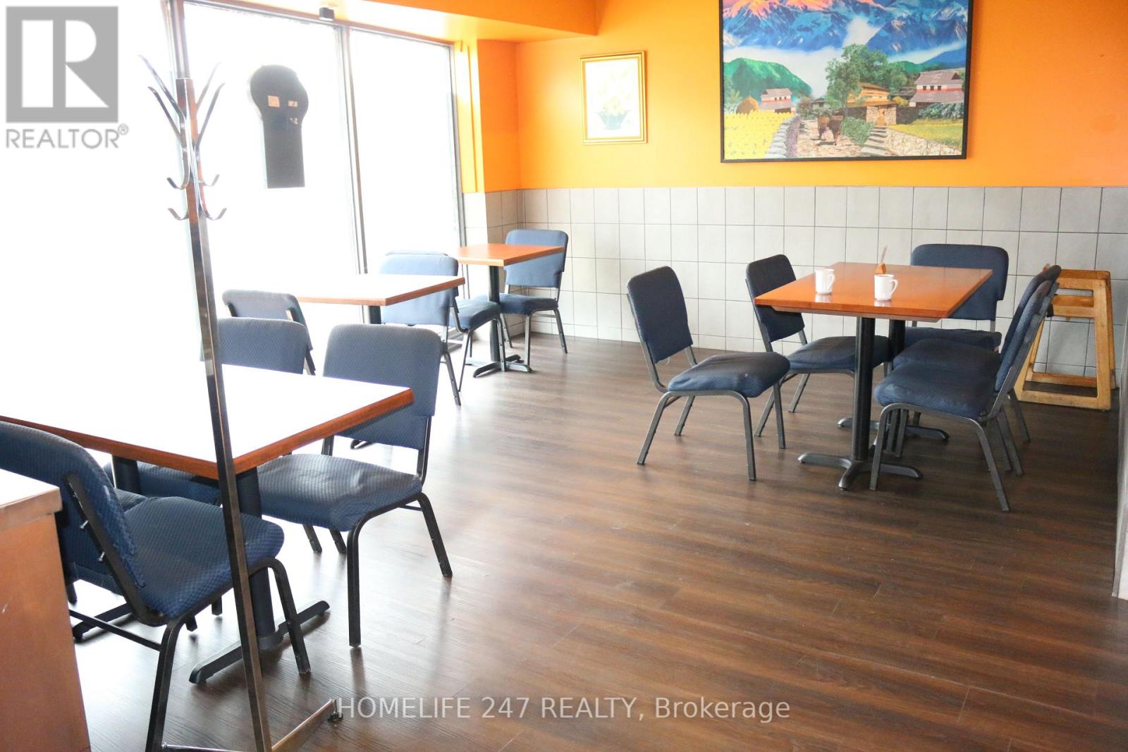 1118 King Street E, Cambridge, Ontario  N3H 3P6 - Photo 6 - X12457977