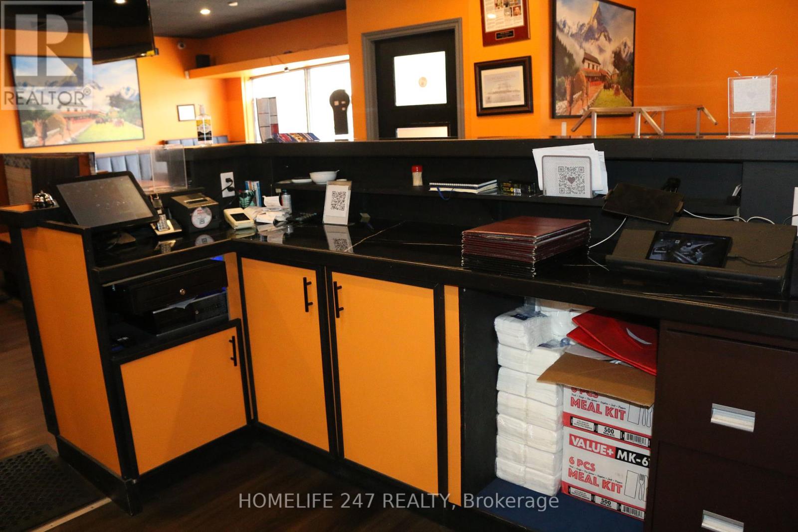 1118 King Street E, Cambridge, Ontario  N3H 3P6 - Photo 8 - X12457977