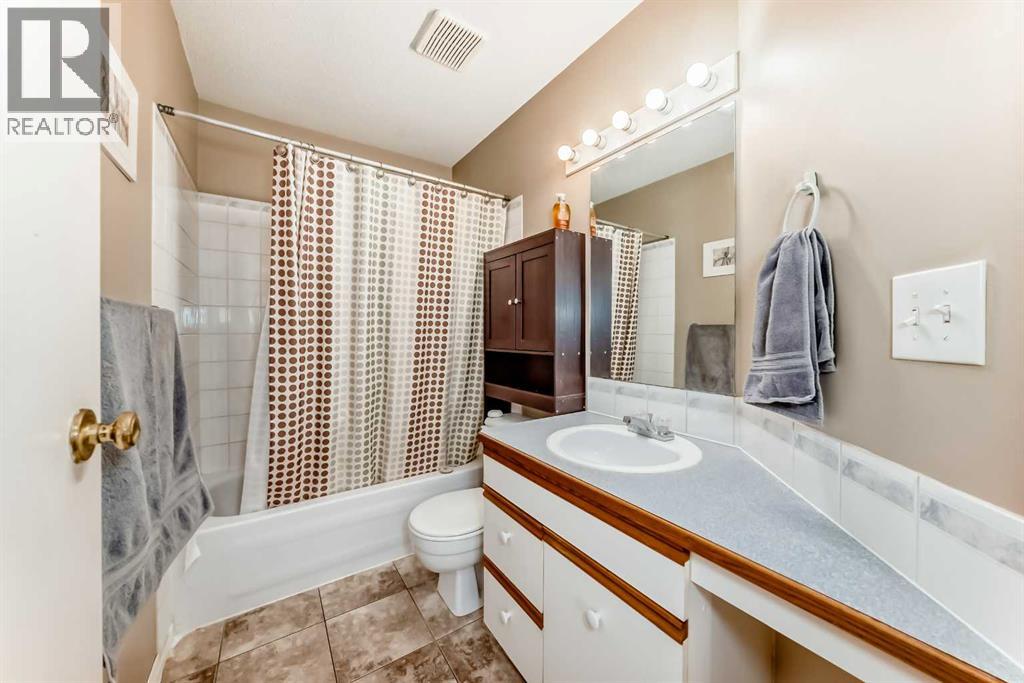 B, 1 Eline Street, Red Deer, Alberta  T4R 2M9 - Photo 15 - A2263665