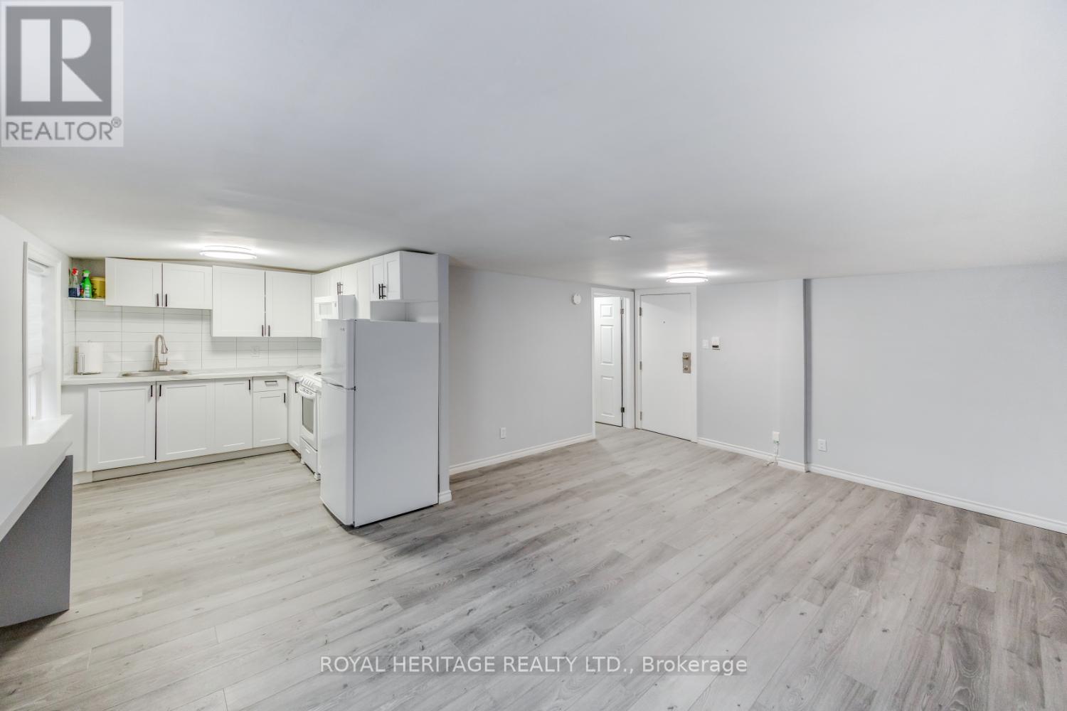 4 - 264 Division Street, Cobourg, Ontario  K9A 3R1 - Photo 2 - X12458003