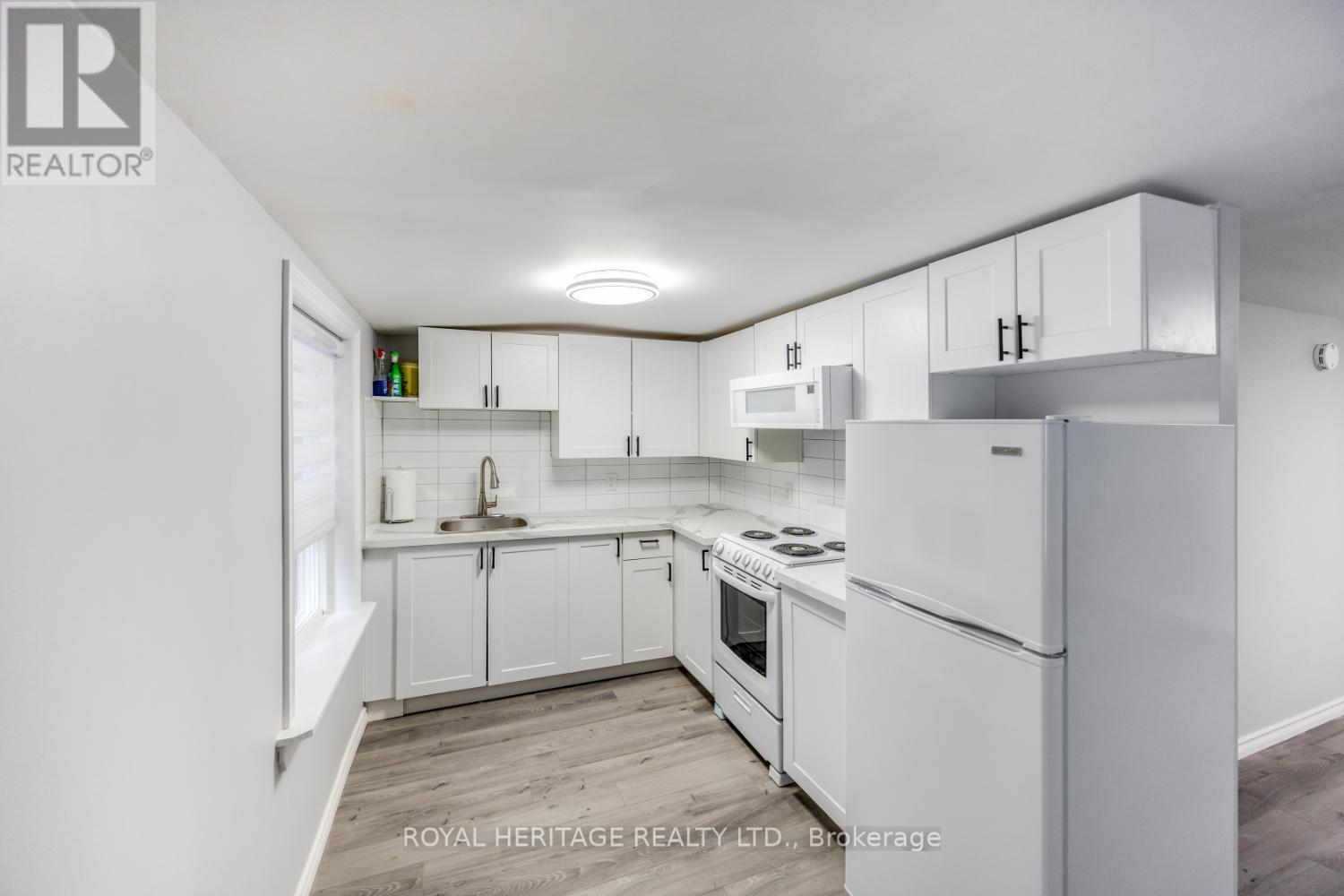 4 - 264 Division Street, Cobourg, Ontario  K9A 3R1 - Photo 5 - X12458003