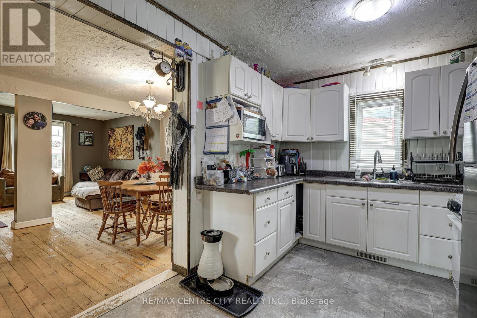 270 Ross Street, St. Thomas, Ontario  N5R 3Y9 - Photo 11 - X12457992