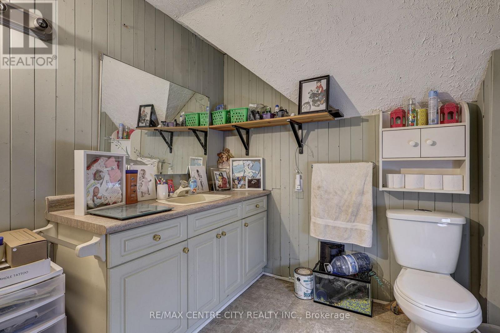 270 Ross Street, St. Thomas, Ontario  N5R 3Y9 - Photo 25 - X12457992