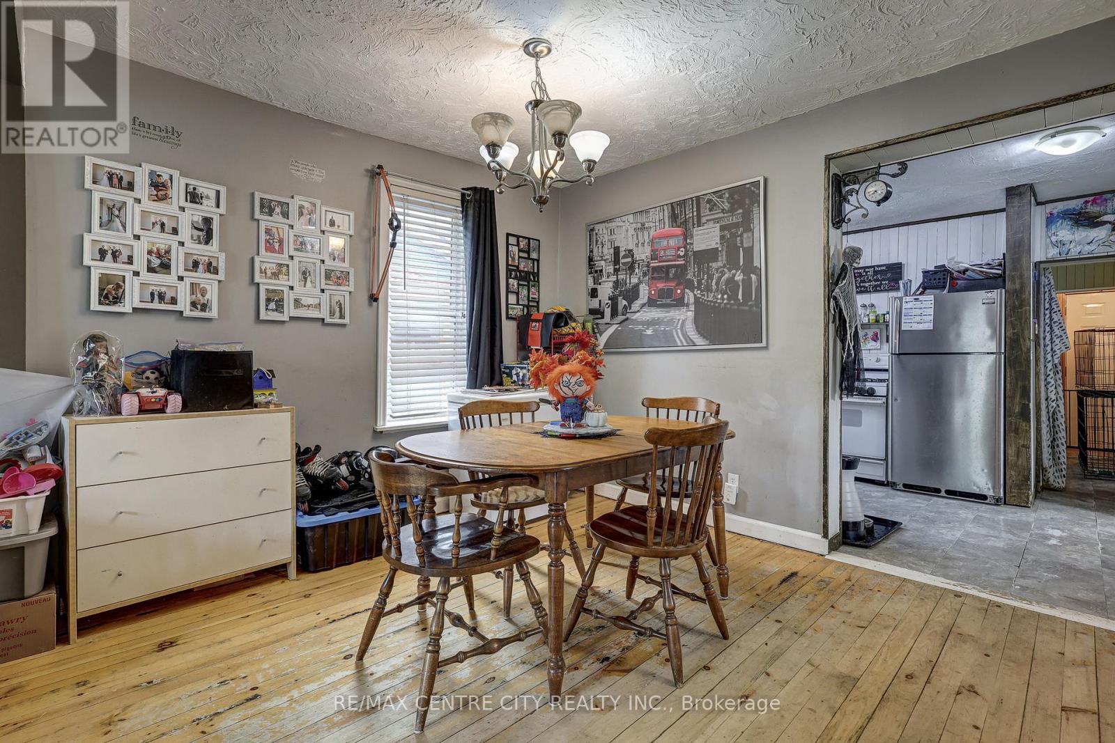 270 Ross Street, St. Thomas, Ontario  N5R 3Y9 - Photo 8 - X12457992