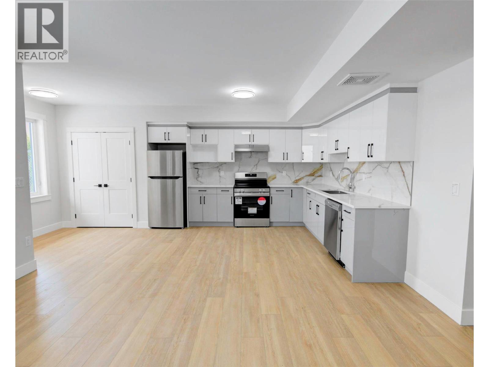 1036 Mt Burnham Drive Vernon, BC V1B0B2_45