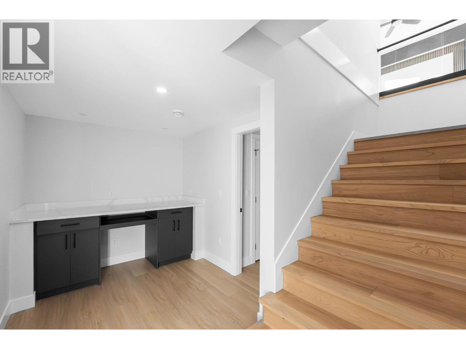 1036 Mt Burnham Drive Vernon, BC V1B0B2_40