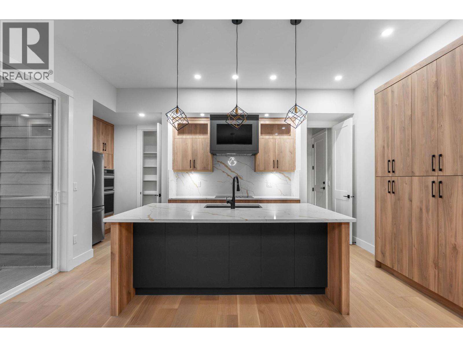 1036 Mt Burnham Drive Vernon, BC V1B0B2_14