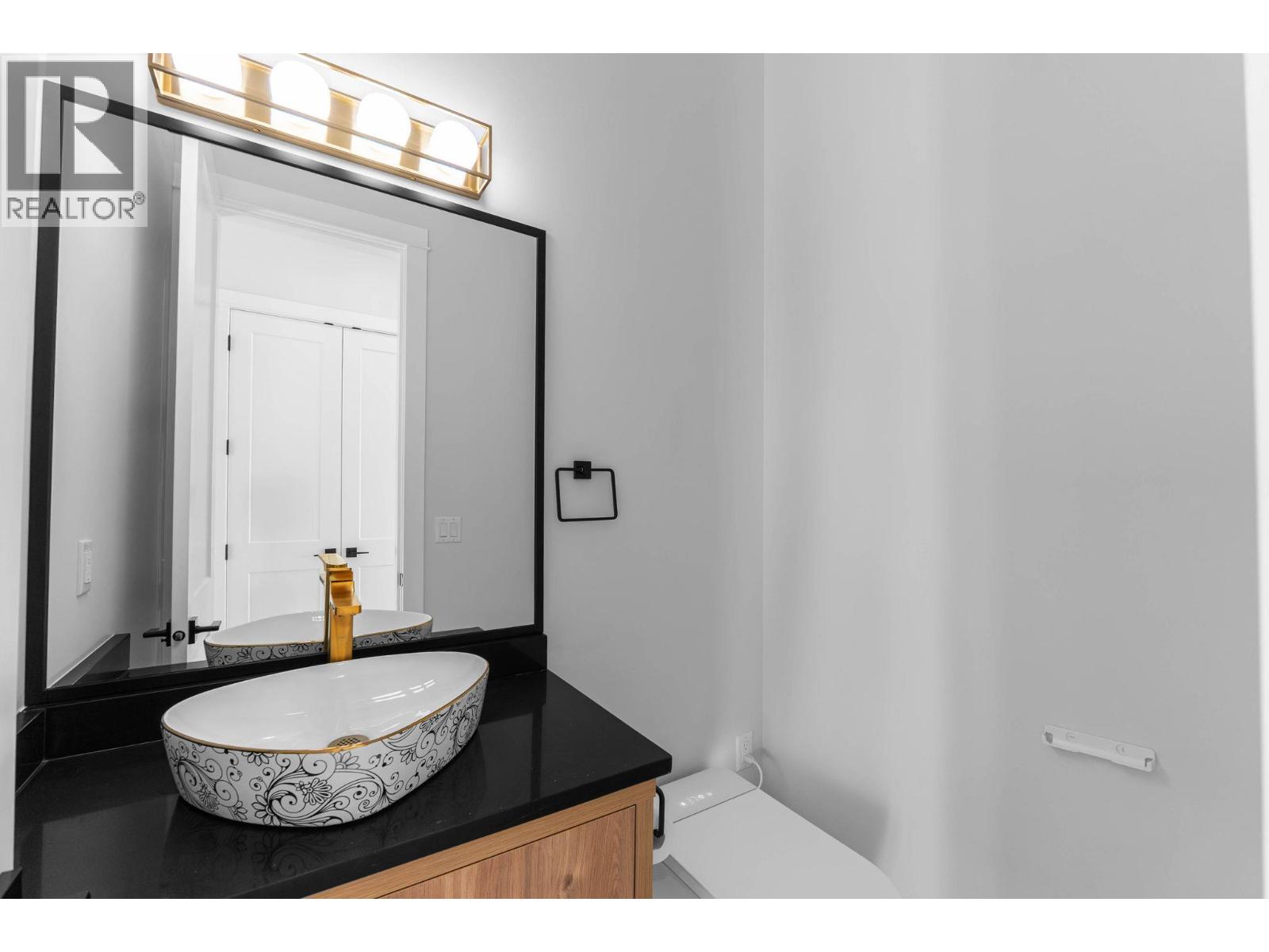 1036 Mt Burnham Drive Vernon, BC V1B0B2_30