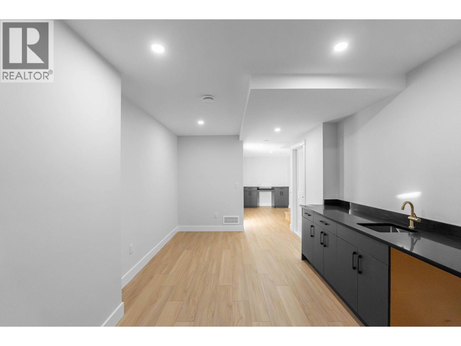 1036 Mt Burnham Drive Vernon, BC V1B0B2_34