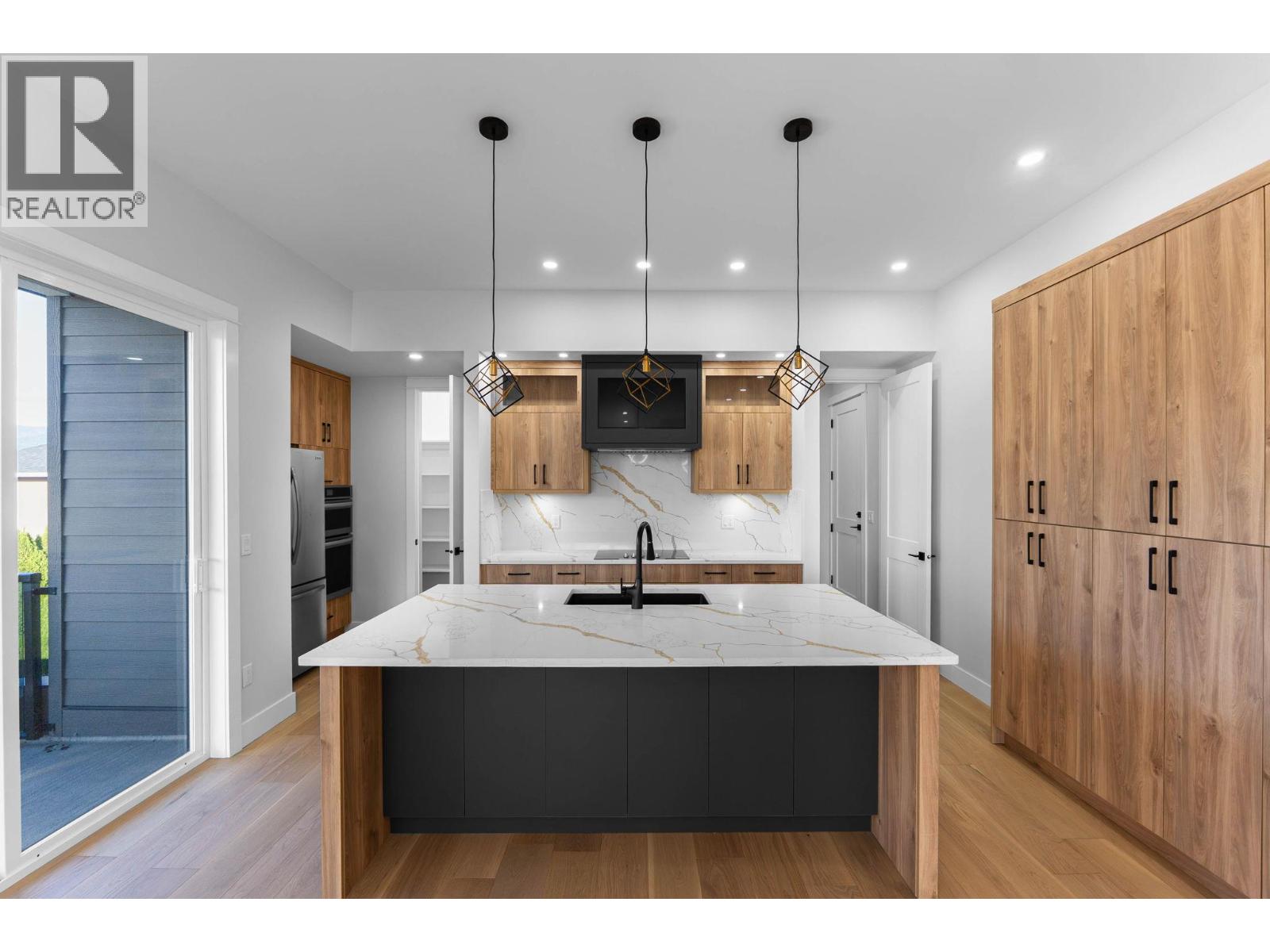 1036 Mt Burnham Drive Vernon, BC V1B0B2_15