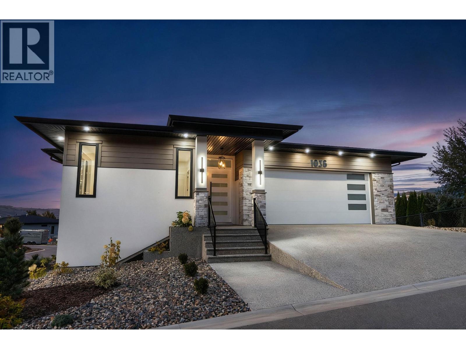 1036 Mt Burnham Drive Vernon, BC V1B0B2_2